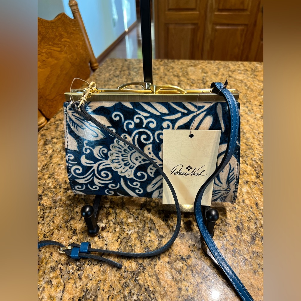 Patricia Nash Navy and Cream Floral Clutch